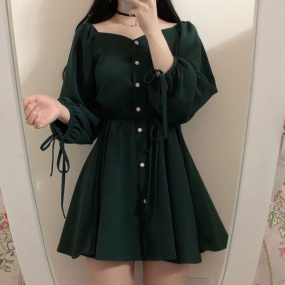 EFO - Long Sleeve Sweetheart Neckline Mini A-Line Dress in Dark Green - Picture 3 of 10